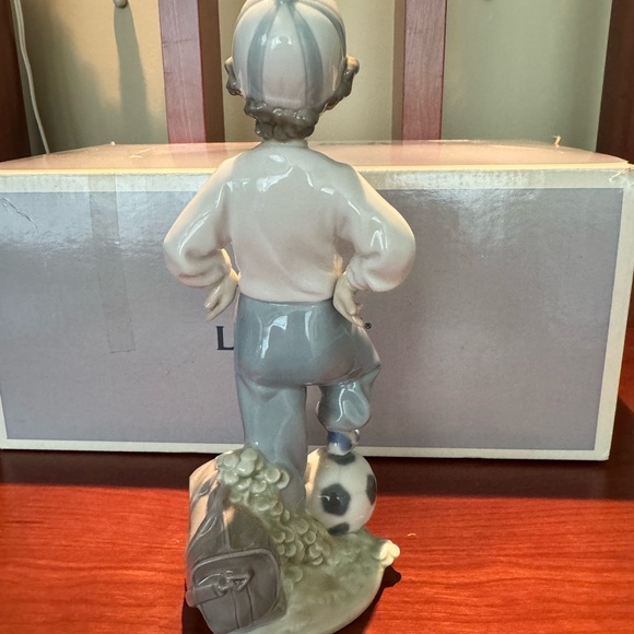 Lladro retired # 7605, with box, signed by artist - Picture 3 of 9